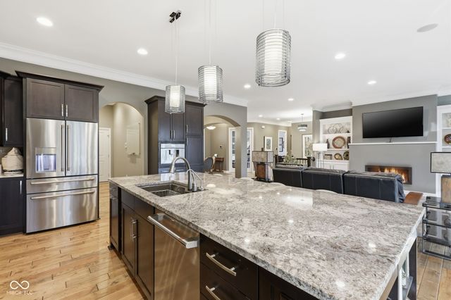 982 Oscar Lane, Carmel, IN 46032