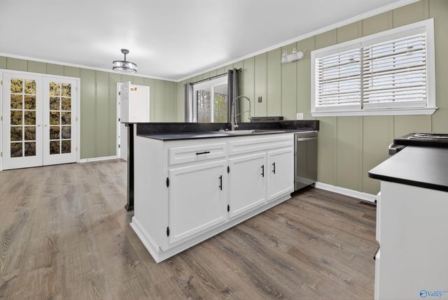 89 Lake Drive, Scottsboro, AL 35769