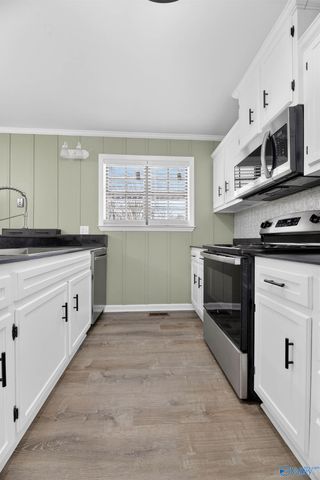 89 Lake Drive, Scottsboro, AL 35769