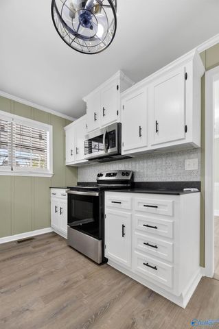 89 Lake Drive, Scottsboro, AL 35769