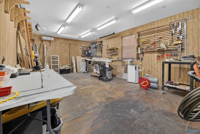 89 Lake Drive, Scottsboro, AL 35769