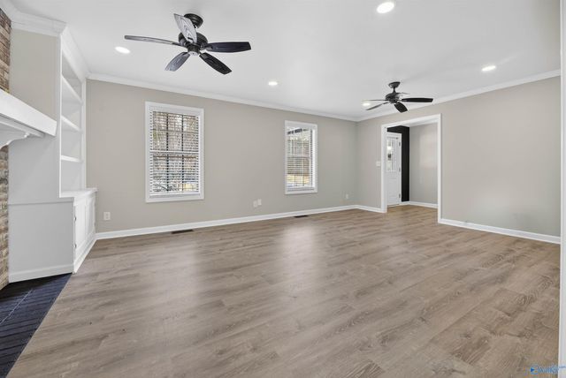 89 Lake Drive, Scottsboro, AL 35769