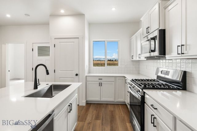 709 Spaniel Lane, Belgrade, MT 59714