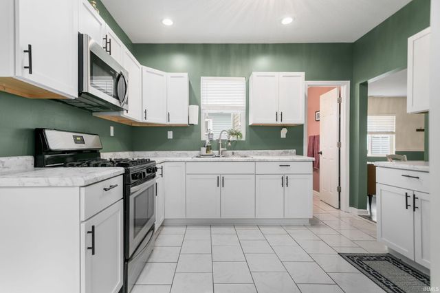 1023 Sherman Avenue, South Bend, IN 46616