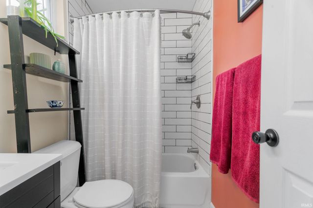 1023 Sherman Avenue, South Bend, IN 46616