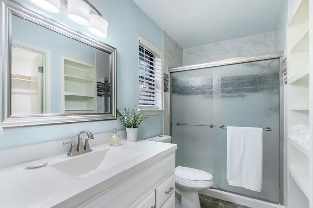 208 Woodmont DR, Georgetown, TX 78628