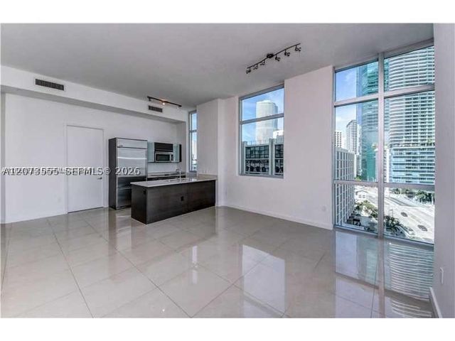 500 Brickell Ave 1101, Miami, FL 33131