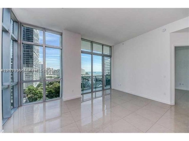 500 Brickell Ave 1101, Miami, FL 33131