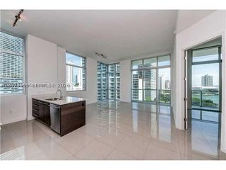 500 Brickell Ave 1101, Miami, FL 33131
