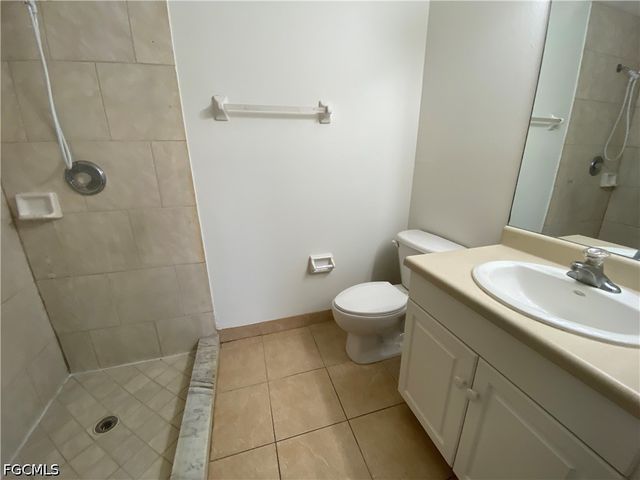 1703 NE 17th ST, Cape Coral, FL 33909