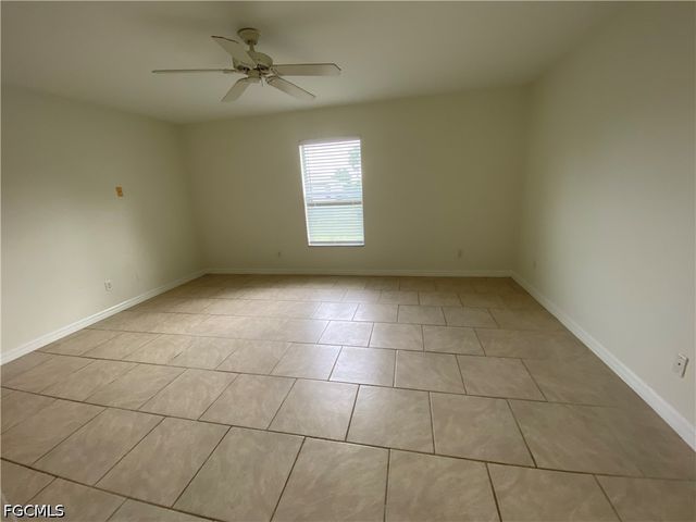 1703 NE 17th ST, Cape Coral, FL 33909
