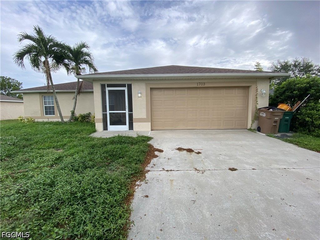 1703 NE 17th ST, Cape Coral, FL 33909