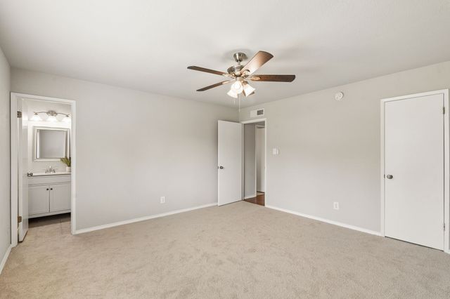 5620 Perrin Street, The Colony, TX 75056