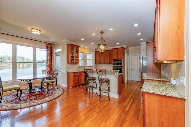 7272 Glen Cove Lane, Stone Mountain, GA 30087