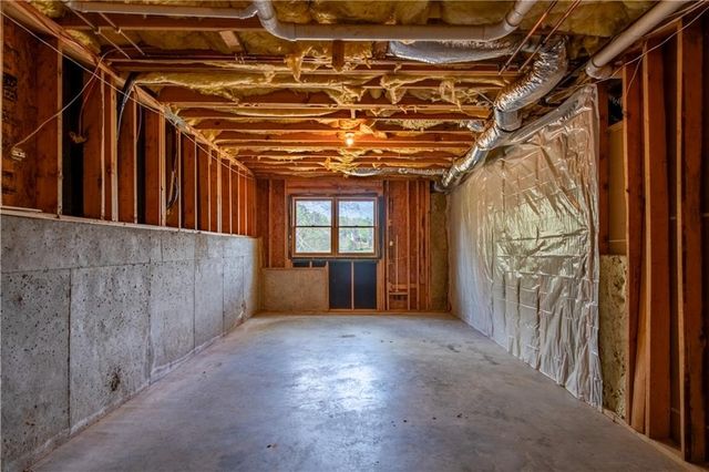 7272 Glen Cove Lane, Stone Mountain, GA 30087