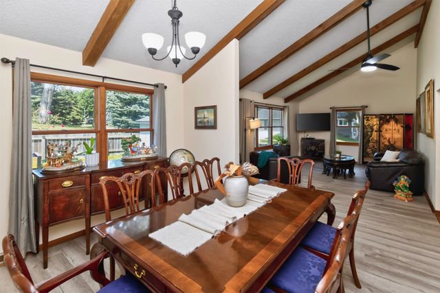 766 34th Place, West Des Moines, IA 50265