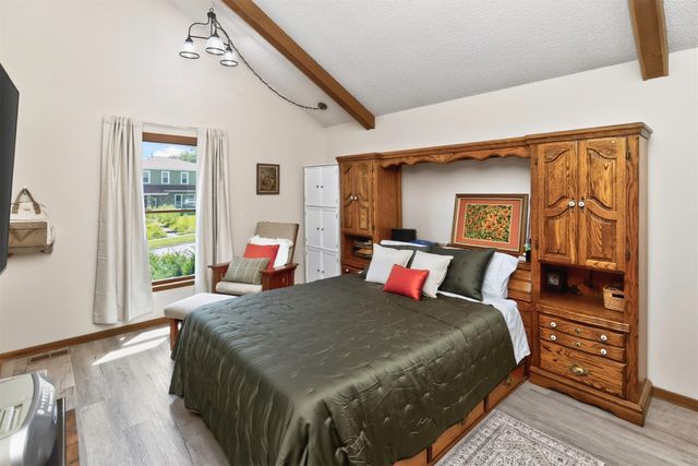 766 34th Place, West Des Moines, IA 50265