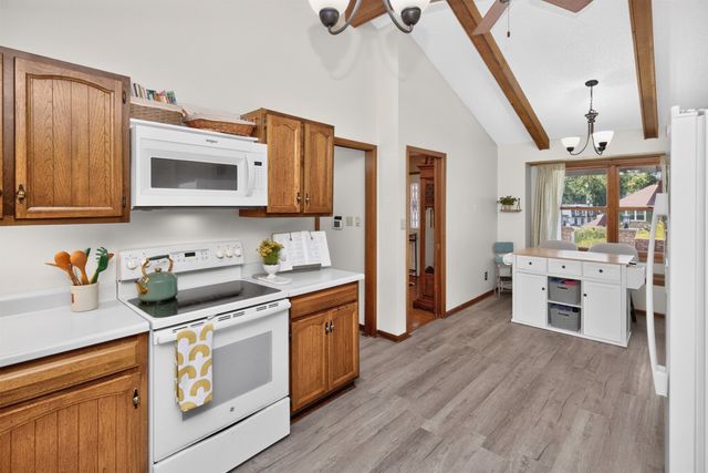 766 34th Place, West Des Moines, IA 50265