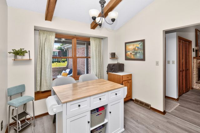 766 34th Place, West Des Moines, IA 50265