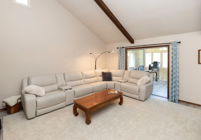 766 34th Place, West Des Moines, IA 50265