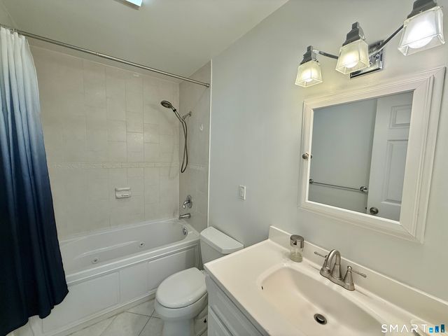 70 Renwick Place, Bridgeport, CT 06604