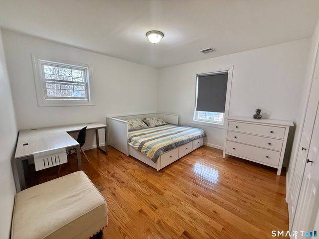 70 Renwick Place, Bridgeport, CT 06604