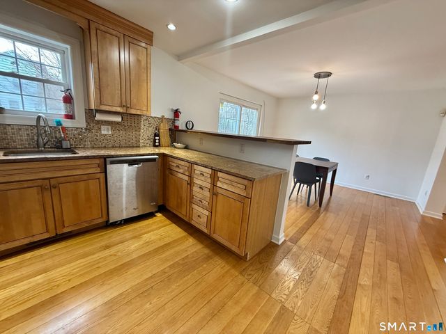 70 Renwick Place, Bridgeport, CT 06604