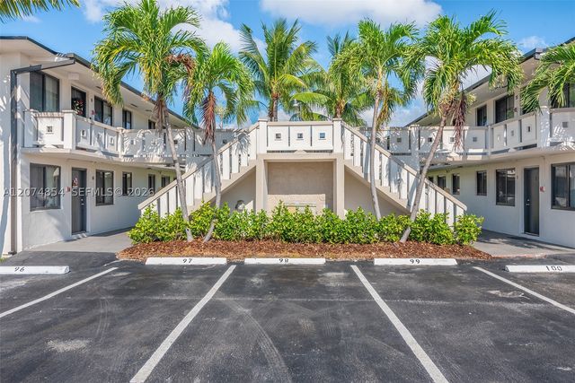 1345 W 28th St 17, Hialeah, FL 33010