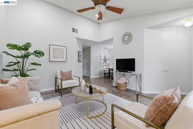 370 Sequim Cmn, Fremont, CA 94539