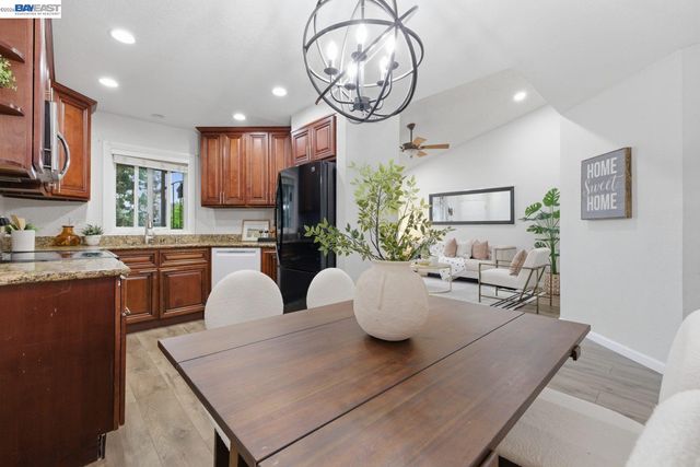 370 Sequim Cmn, Fremont, CA 94539