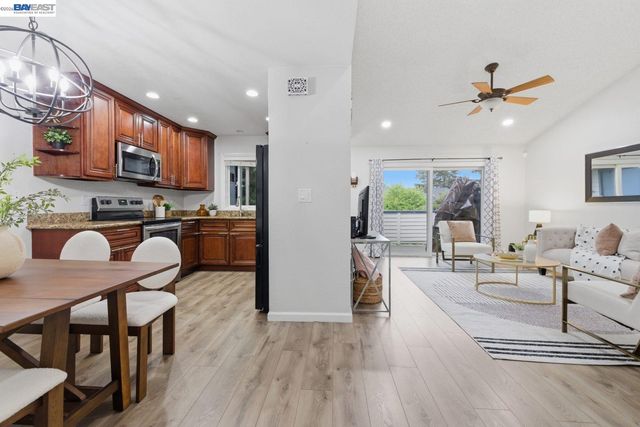 370 Sequim Cmn, Fremont, CA 94539