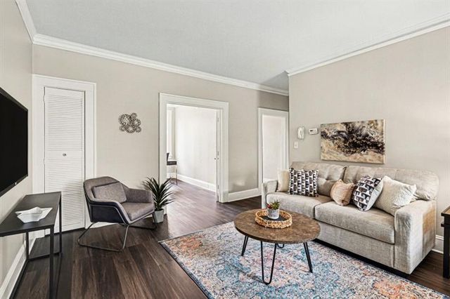 21 Peachtree Memorial Drive NW 8, Atlanta, GA 30309