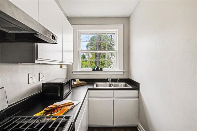 21 Peachtree Memorial Drive NW 8, Atlanta, GA 30309