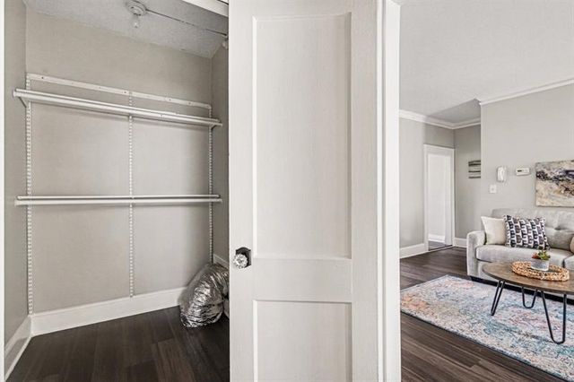 21 Peachtree Memorial Drive NW 8, Atlanta, GA 30309