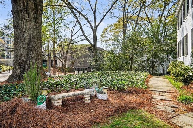21 Peachtree Memorial Drive NW 8, Atlanta, GA 30309