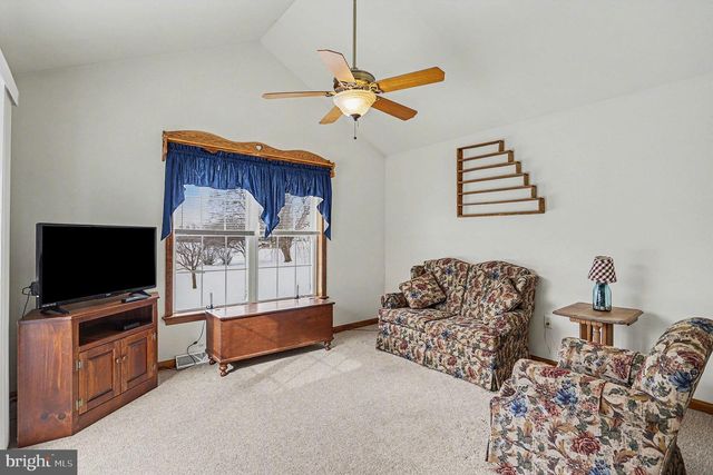 1387 SHEEP HILL RD, East Earl, PA 17519