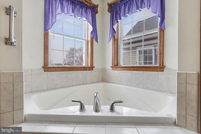 1387 SHEEP HILL RD, East Earl, PA 17519