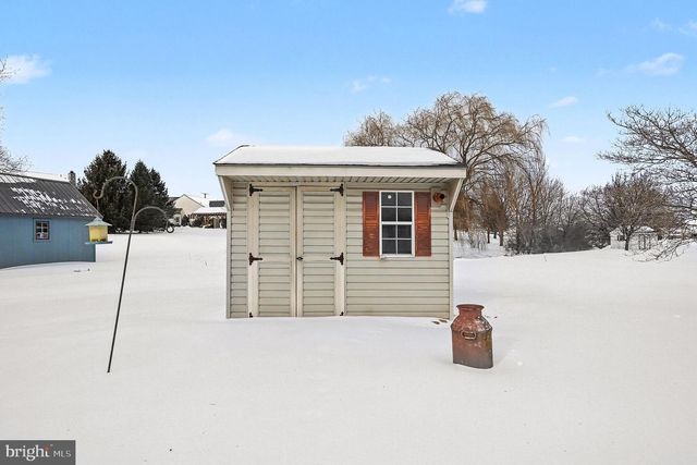 1387 SHEEP HILL RD, East Earl, PA 17519