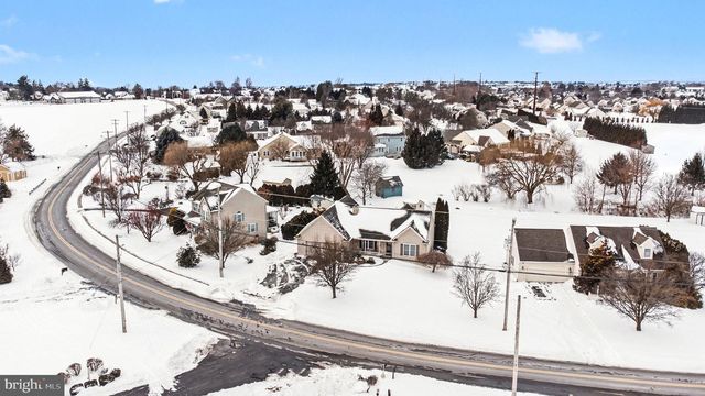 1387 SHEEP HILL RD, East Earl, PA 17519