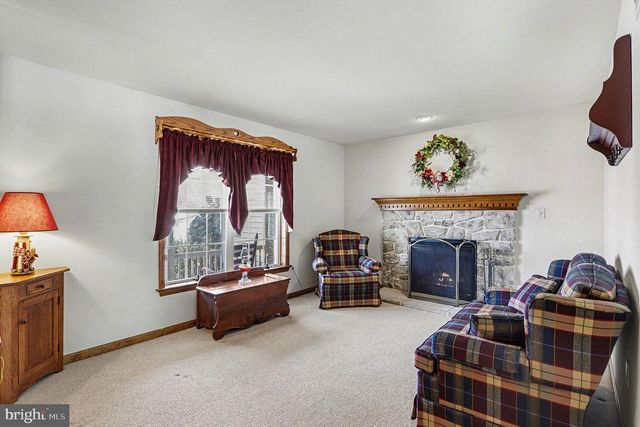 1387 SHEEP HILL RD, East Earl, PA 17519