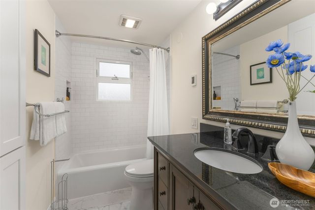8254 Bagley Avenue N, Seattle, WA 98103