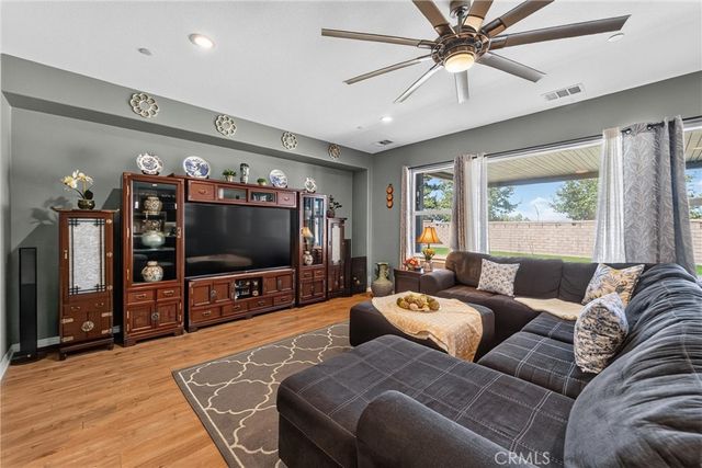 35333 Laurel Tree Court, Winchester, CA 92596
