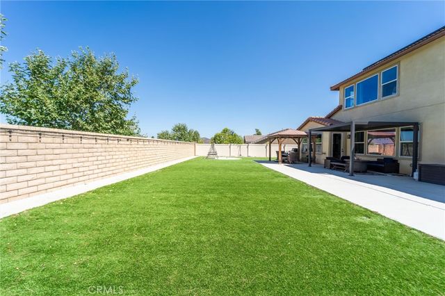 35333 Laurel Tree Court, Winchester, CA 92596