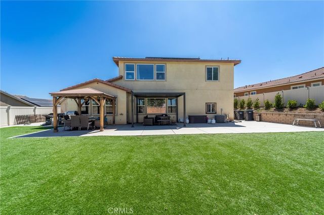 35333 Laurel Tree Court, Winchester, CA 92596