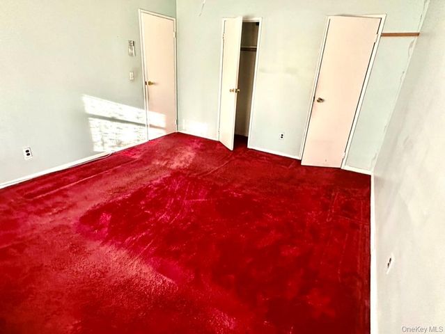 700 Broadway 26, Amityville, NY 11701