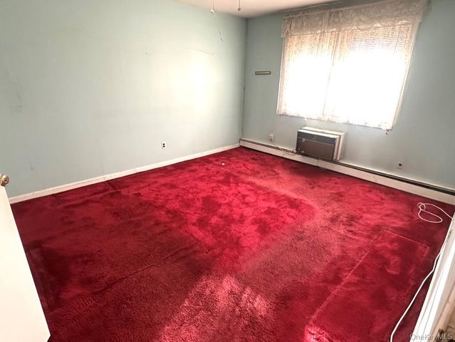 700 Broadway 26, Amityville, NY 11701