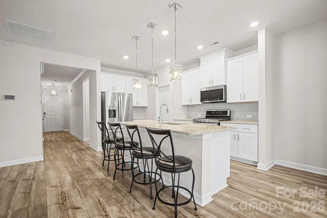 7120 American Elm Road, Charlotte, NC 28215