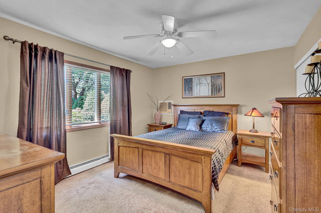 150 Shenandoah Boulevard N, Nesconset, NY 11767