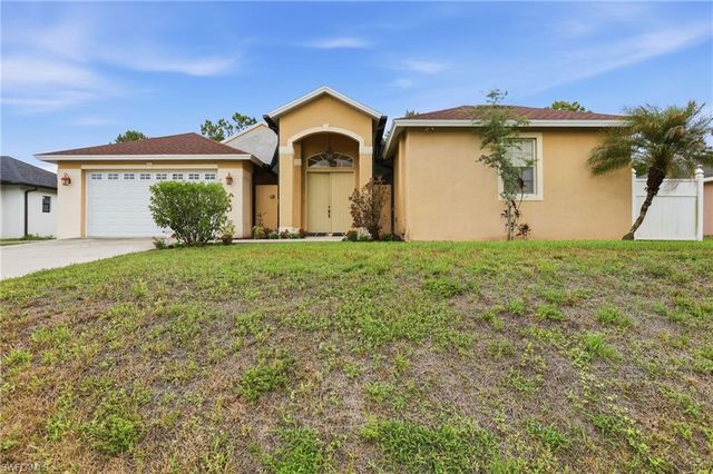 711 Crestline AVE S, Lehigh Acres, FL 33974