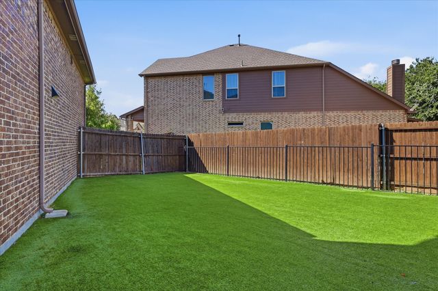 1327 Savona Lane, Lewisville, TX 75077